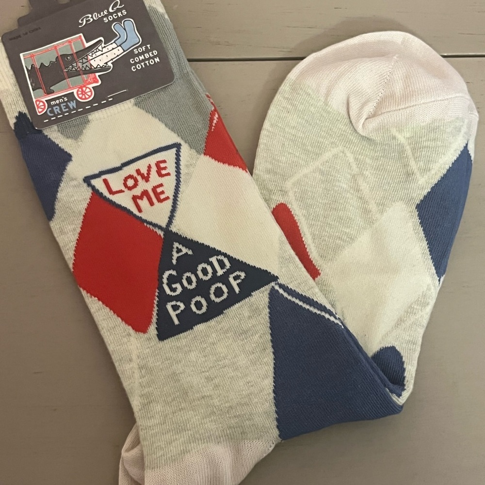 Blue Q Men's Crew Socks Novelty Design Love Me A Good Poop